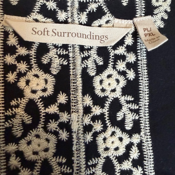 Soft Surroundings Black Ivory Rayon Embroidered Boho Kimono Jacket - Picture 4 of 7